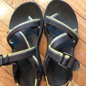 Like new size 7 Women’s Chaco